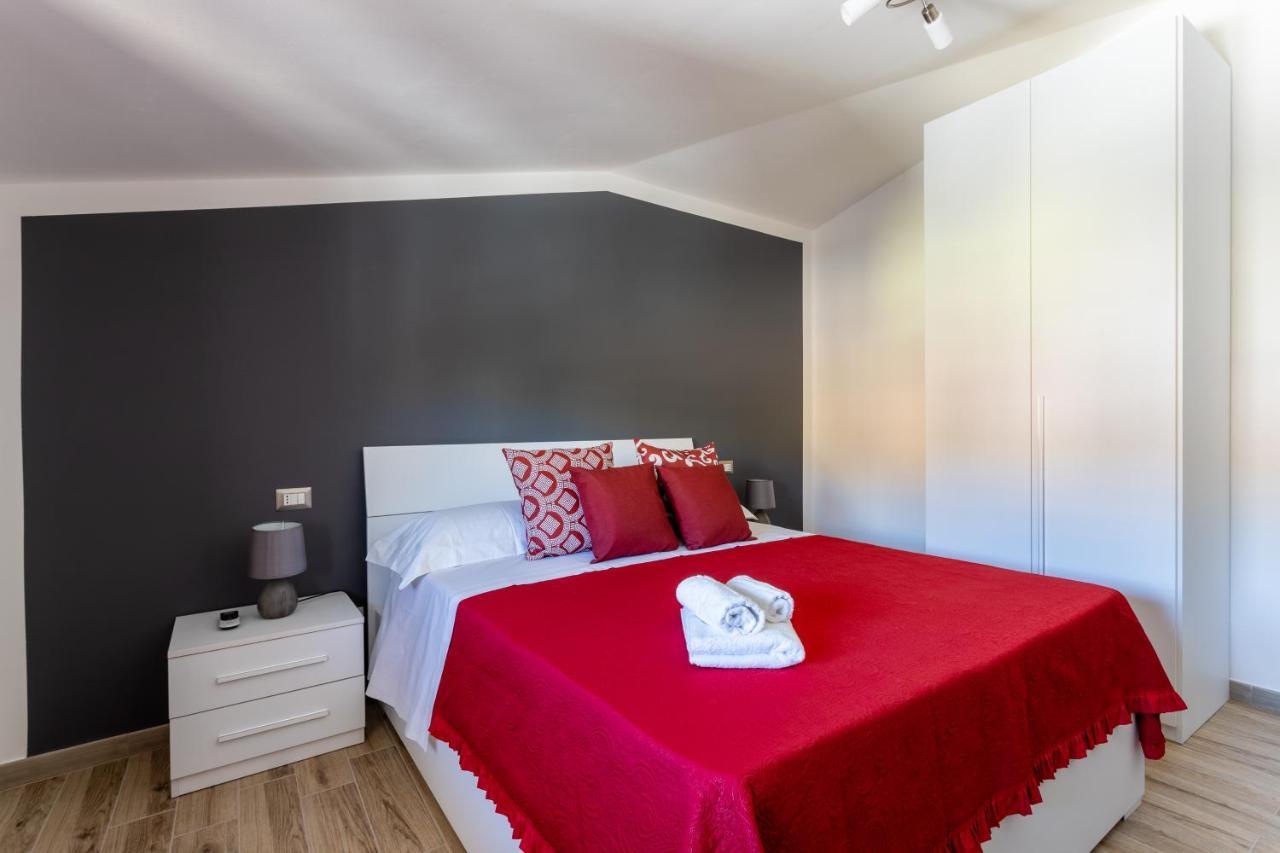 Cadoni Guest House Bosa Bagian luar foto
