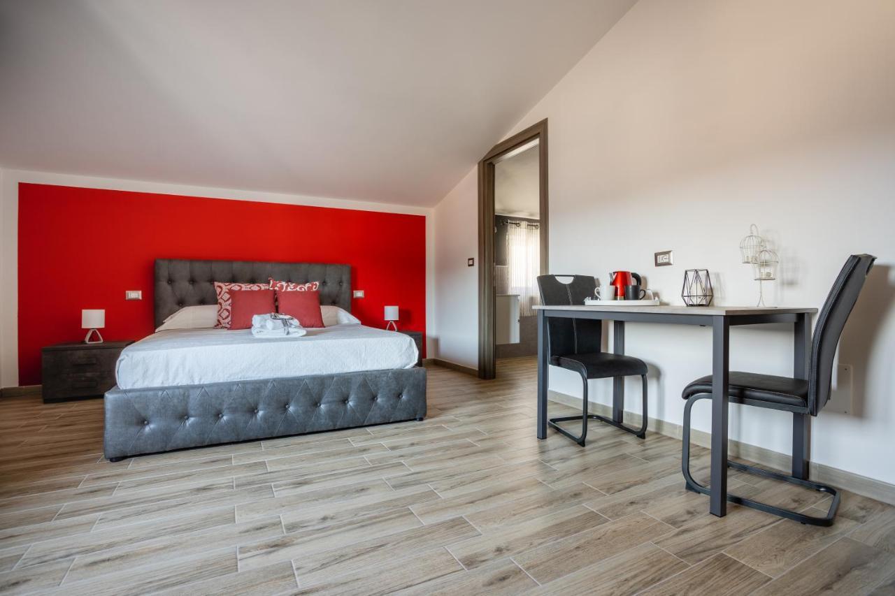 Cadoni Guest House Bosa Bagian luar foto